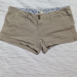American Eagle khaki shorts